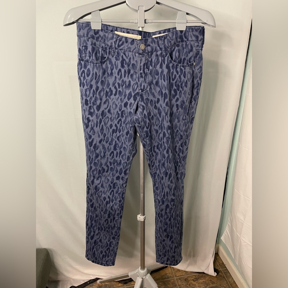 Pilcro Anthropologie Blue Wash Leopard Print‎ Skinny Jeans